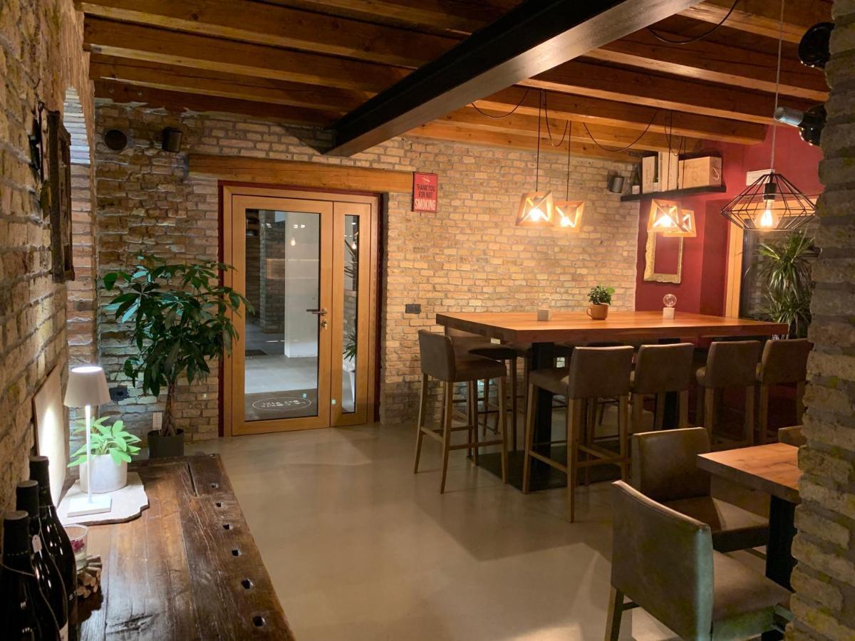 B&B La Corte Dei Vizi Clauiano Luaran gambar